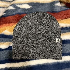 American Eagle Black and White Knit Beanie